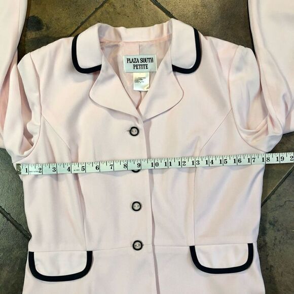 Plaza South Petite Women’s Barbie Pink Blazer Black Outline 10P - Picture 7 of 9